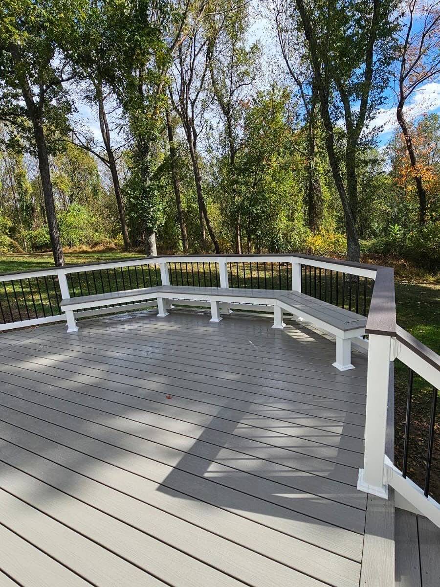 New Trex deck and screened enclosure installed in Woodbine, MD